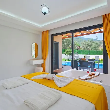 Piatra Hotel 4*